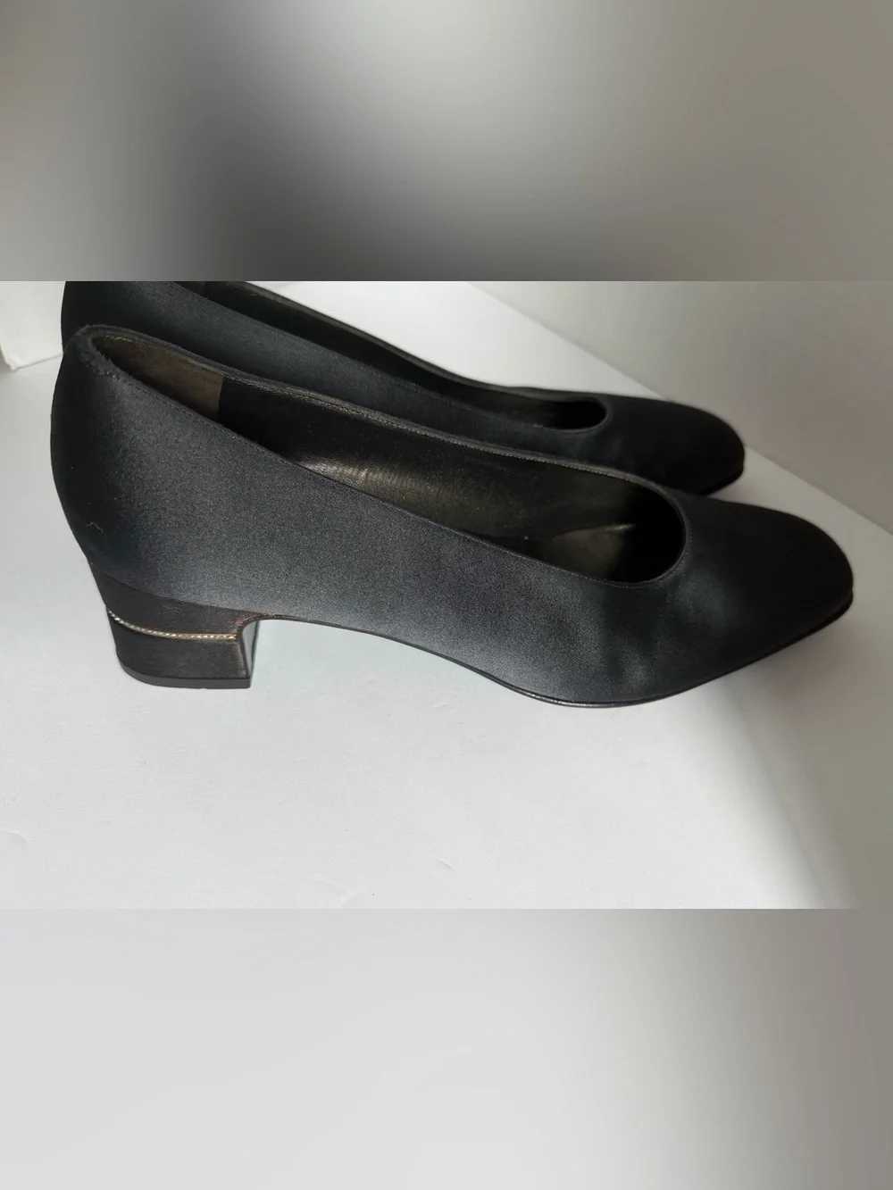 Salvatore Ferragamo Black Satin Square-Toe Pump